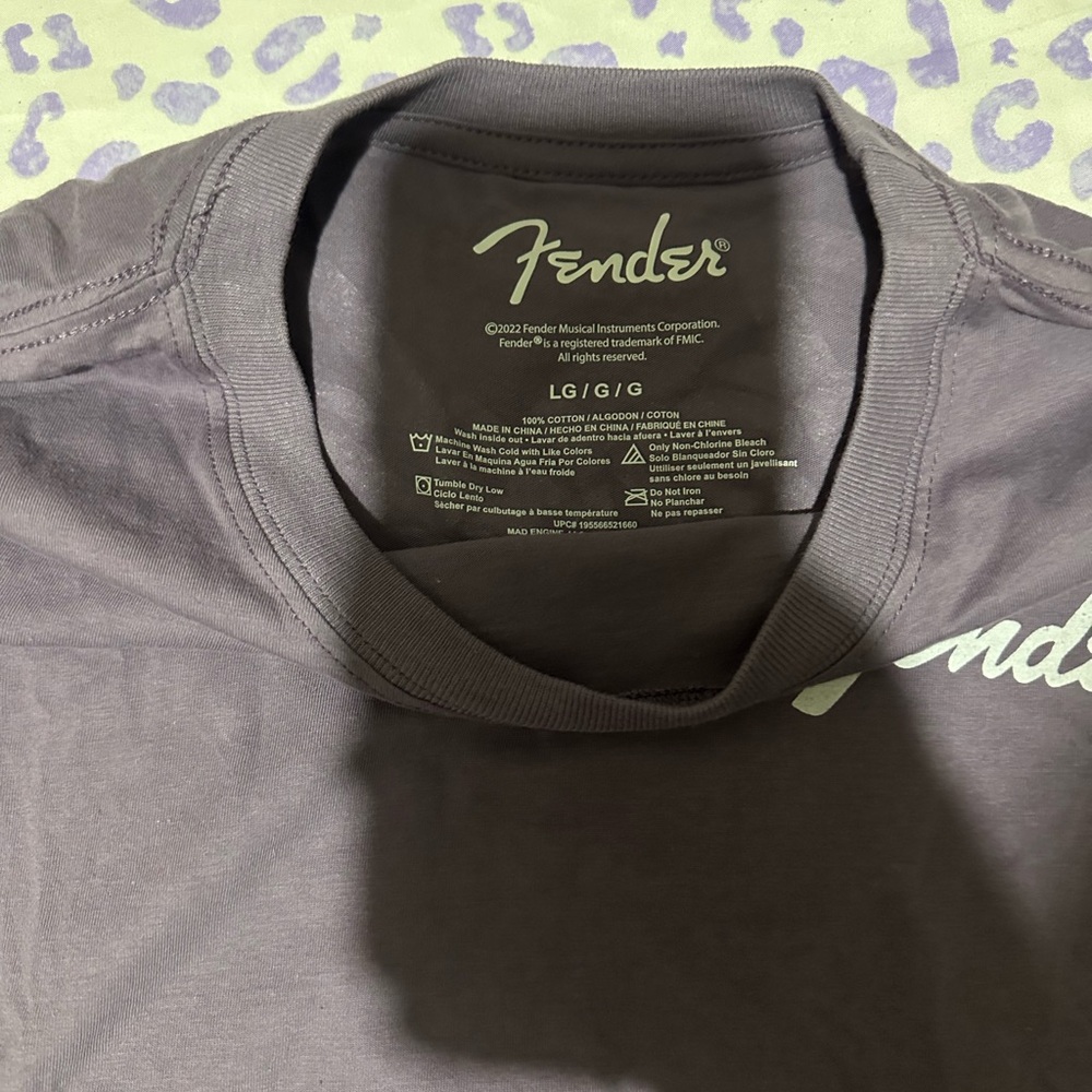 Fender Kids T-Shirt - Purple with Colorful Guitars - Picture 3 of 3